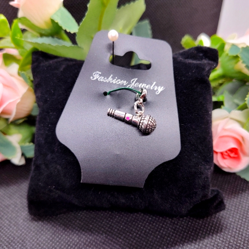 Silver, Pink Heart 🩷 Microphone Charm Pendant for Necklace, bracelet NEW
